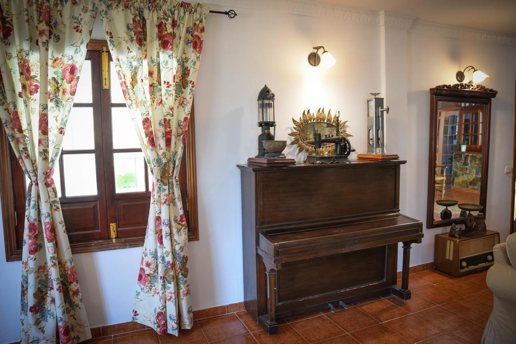 Rural Ariadna Country house *